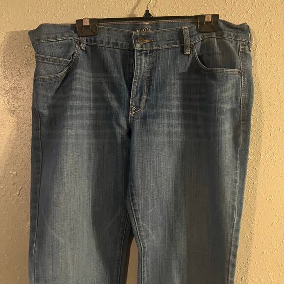 Old Navy Women's La Diva Straight Leg Sz 16 Jeans Medium Blue Retro Western - Picture 2 of 9